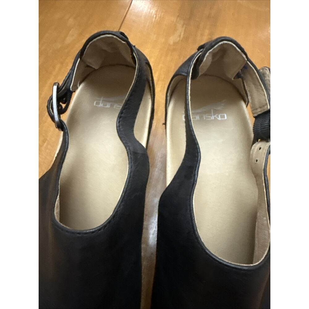 Dansko Sassy Milled Black Leather Sz 10 /40 Clogs Ankle Strap EUC Comfort Office - Picture 2 of 9